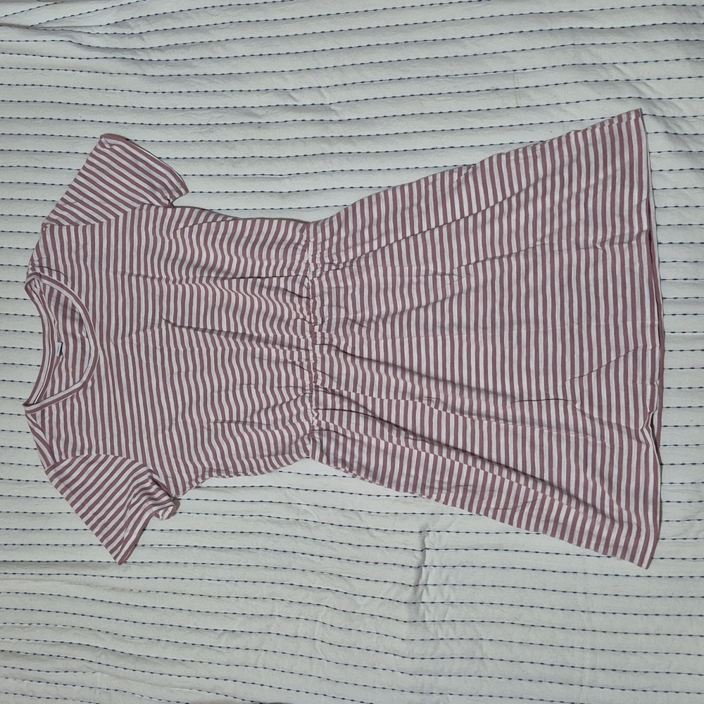 🌼4/$10 - NWOT Old Navy waist-defined striped dress